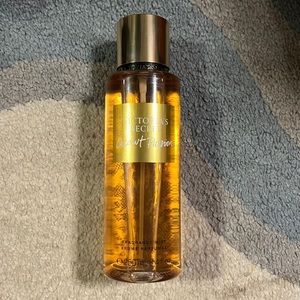 Victoria Secret Coconut Passion